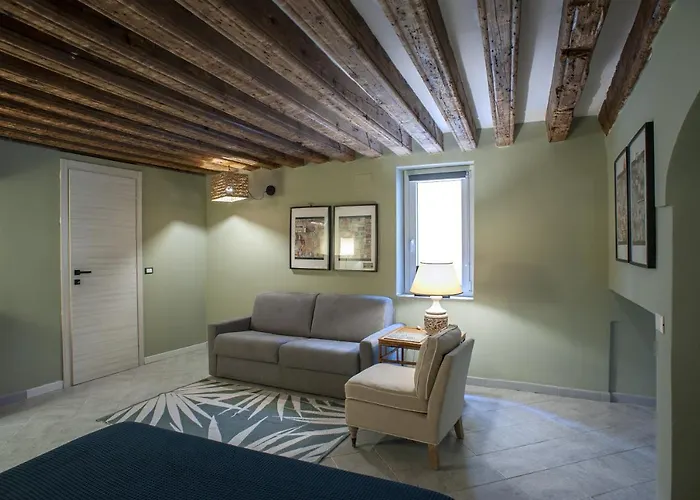 San Luca By Farris & Cors *